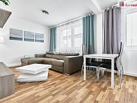 Prodej bytu 2+kk vč. vlastního parkovacího stání  - 2