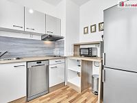 Prodej bytu 2+kk vč. vlastního parkovacího stání  - 4