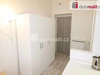 Pronájem bytu 1+kk 20 m2 P5 Smíchov zařízený po rekonstrukci - 4