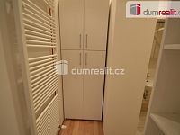 Pronájem bytu 2+1 68 m2 + balkon P5 Smíchov nezařízený cihla po rekonstrukci - 11