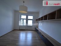 Pronájem bytu 2+1 68 m2 + balkon P5 Smíchov nezařízený cihla po rekonstrukci - 5