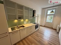 Pronájem bytu 2+1 68 m2 + balkon P5 Smíchov nezařízený cihla po rekonstrukci - 7