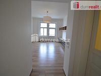 Pronájem bytu 2+1 68 m2 + balkon P5 Smíchov nezařízený cihla po rekonstrukci - 8