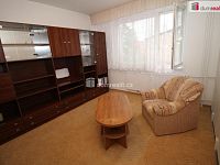 Pěkný udržovaný byt 2+kk v prvním patře panelového domu s výtahem v Horním Slavkově - 8