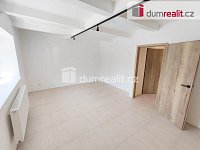 Nový byt 2+kk, 68 m2, společná zahrada 250 m2, parkovací stání, přízemí, cihla, Praha 4 - Krč - 7