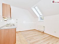 Pronájem 1+kk 20m2 cihla Palackého Dobřichovice  - 7