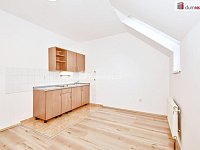 Pronájem 1+kk 20m2 cihla Palackého Dobřichovice  - 9