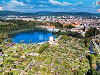 K prodeji, zahrada se zahradním domkem v širším centru města Strakonice, U Blatského rybníka