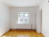 Pronájem, byt 1+1, 37 m2, Komárov, ul. Podvihovská - 2