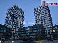Pronájem 1+kk 37 m2 P2  Žižkov Residence Garden Towers zařízený garáž - 5