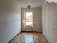 Hezký byt 3+1 po částečné rekonstrukci, Praha 5-Smíchov - 10