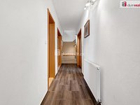 RD 6+1 s bazénem a FVE | 4 ložnice | 25 min Praha - 7