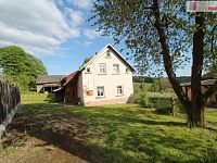 Zemědělská usedlost se dvěma rodinnými domy, stodolou a garáží v Počátcích u Kraslic - 24