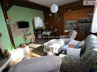 Pěkný udržovaný byt 3+1 ve druhém patře cihlového domu v Šindelové u Kraslic - 2