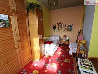 Pěkný udržovaný byt 3+1 ve druhém patře cihlového domu v Šindelové u Kraslic - 8