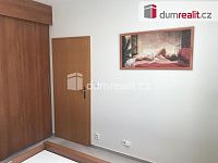 Pronájem 2kk 42m2 P6 Suchdol Holubí novostavba parking předzahrádka zařízeno - 8