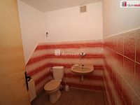 Udržovaný dům 4+kk vhodný k trvalému bydlení ve Starém Sedle u Teplé - 21