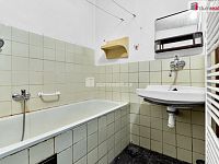 Prodej rodinného domu s 531 m2 podlahové plochy - 11