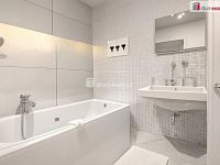 Prodej rodinného domu s 531 m2 podlahové plochy - 12