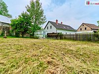 Prodej rodinného domu s 531 m2 podlahové plochy - 25