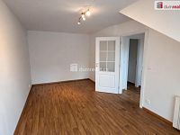 Pronájem podkrovního bytu 2+KK - Kolín - 3