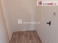 Byt 1+1/27m2,lodžie 6m2,komora 1m2 ,Praha 9, Veltruská - 11