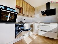 Luxusní byt 2+1 po kompletní rekonstrukci v Ústí nad Labem v ulici Jizerká - 2