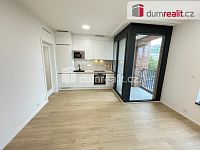 Pronájem bytu 1+kk 32 m2 lodžie sklep P5 Smíchov Lihovar  - 4