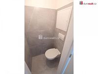 Světlý byt 3+1 s balkonem, po kompletní rekonstrukci - TOP STAV, 77 m2, 5. patro, OV, panel po rek, Praha 10 - 21