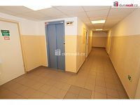 Světlý byt 3+1 s balkonem, po kompletní rekonstrukci - TOP STAV, 77 m2, 5. patro, OV, panel po rek, Praha 10 - 28