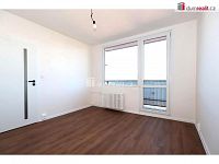 Světlý byt 3+1 s balkonem, po kompletní rekonstrukci - TOP STAV, 77 m2, 5. patro, OV, panel po rek, Praha 10 - 8