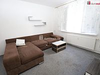 Pěkný byt 1+1 v šestém patře panelového domu s výtahem v Kraslicích - 2