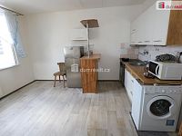 Pěkný byt 1+1 v šestém patře panelového domu s výtahem v Kraslicích - 6