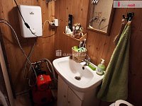 Krásná chata v obci Šťáhlavice - 27