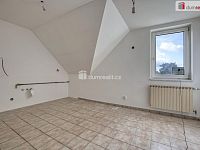 Prodej prostorného rodinného domu v Neratovicích - 13