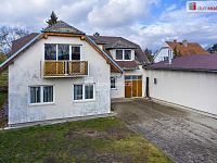 Prodej prostorného rodinného domu v Neratovicích - 2