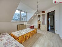 Prodej prostorného rodinného domu v Neratovicích - 25