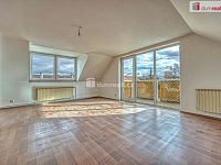 Prodej prostorného rodinného domu v Neratovicích - 7