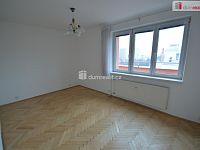 pronájem bytu 2+1 55 m2, Patočkova, Praha 6 Břevnov, terasa 40 m2 - 3