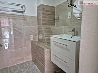 Prodej domu, Olešnice - Koupelna - 1.patro