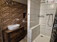 Prodej domu, Olešnice - Koupelna - přízemí