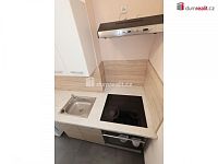 Světlý byt 2+kk, 42 m2 + sklep, 5.patro, OV, Praha 18 - Letňany - 10