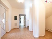 Prodej, dvougenerační rodinný dům (2+kk, 5+kk + 2x balkón) s pozemkem 2.075 m2, Dolní Třebonín - 18