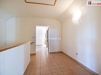 Prodej, dvougenerační rodinný dům (2+kk, 5+kk + 2x balkón) s pozemkem 2.075 m2, Dolní Třebonín - 28