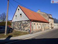 Dům se zahradou v obci Verneřice