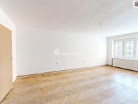 Prodej, byt, 1+1, 51 m2, ul. nám. Sv. Hedviky, Opava - 7