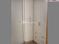 Pronájem 1kk 25m2 P9 Dolní Počernice předzahrádka sklep parkovací stání částečně zařízeno - 7