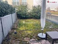 Pronájem 1kk 25m2 P9 Dolní Počernice předzahrádka sklep parkovací stání částečně zařízeno - 9