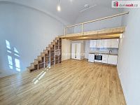 Pronájem bytu 1+kk 48 m2 P5 Smíchov zařízený nový LOFT