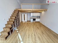 Pronájem bytu 1+kk 48 m2 P5 Smíchov zařízený nový LOFT - 3